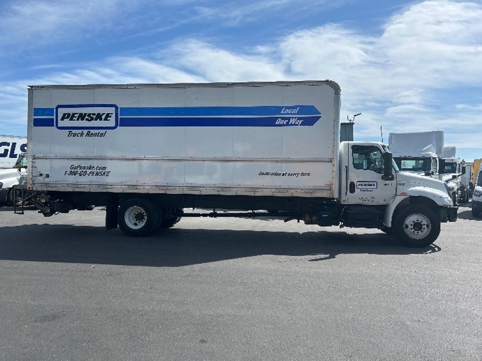Medium Duty Box Truck-Light and Medium Duty Trucks-International-2022-MV607-West Sacramento-CA-140,354\n\t\tmiles-$ 68,000 - Image 14