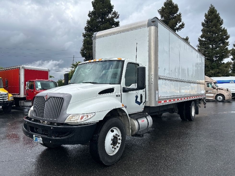 Medium Duty Box Truck-Light and Medium Duty Trucks-International-2022-MV607-West Sacramento-CA-159,583\n\t\tmiles-$ 62,000 - Image 3
