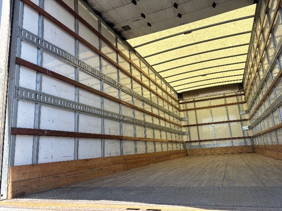 Medium Duty Box Truck-Light and Medium Duty Trucks-International-2022-MV607-West Sacramento-CA-159,583\n\t\tmiles-$ 62,000 - Image 11