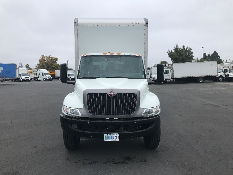 Medium Duty Box Truck-Light and Medium Duty Trucks-International-2022-MV607-West Sacramento-CA-184,825\n\t\tmiles-$ 57,000 - Image 2