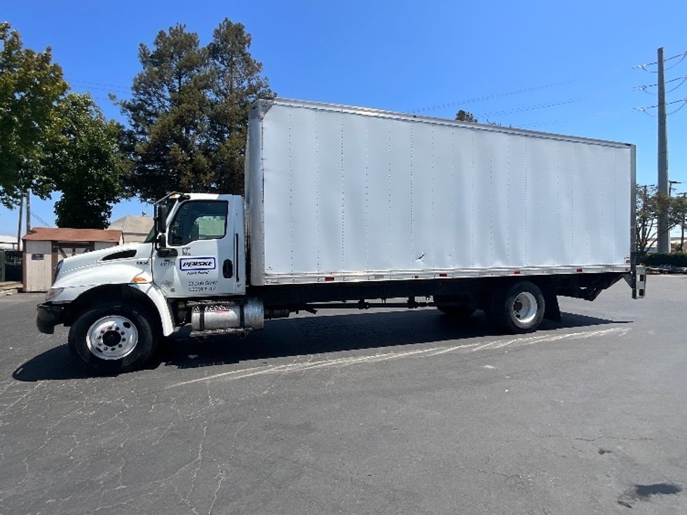 Medium Duty Box Truck-Light and Medium Duty Trucks-International-2022-MV607-West Sacramento-CA-211,157\n\t\tmiles-$ 60,500 - Image 4