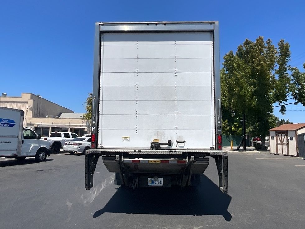 Medium Duty Box Truck-Light and Medium Duty Trucks-International-2022-MV607-West Sacramento-CA-211,157\n\t\tmiles-$ 60,500 - Image 7