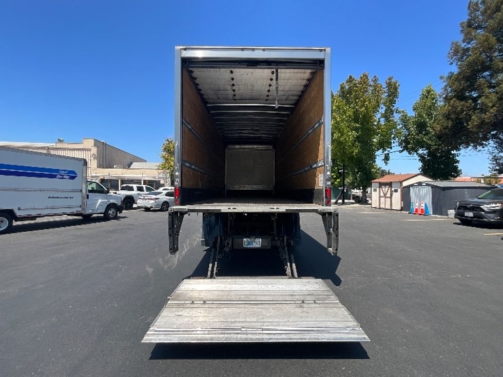 Medium Duty Box Truck-Light and Medium Duty Trucks-International-2022-MV607-West Sacramento-CA-211,157\n\t\tmiles-$ 60,500 - Image 9