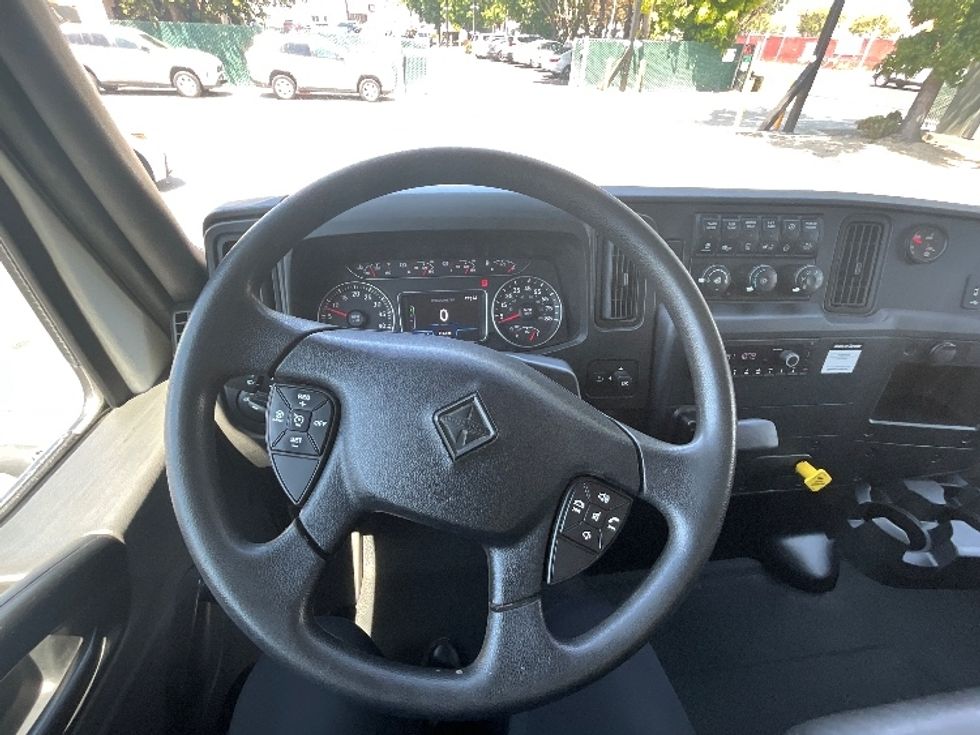 Medium Duty Box Truck-Light and Medium Duty Trucks-International-2022-MV607-West Sacramento-CA-211,157\n\t\tmiles-$ 60,500 - Image 18