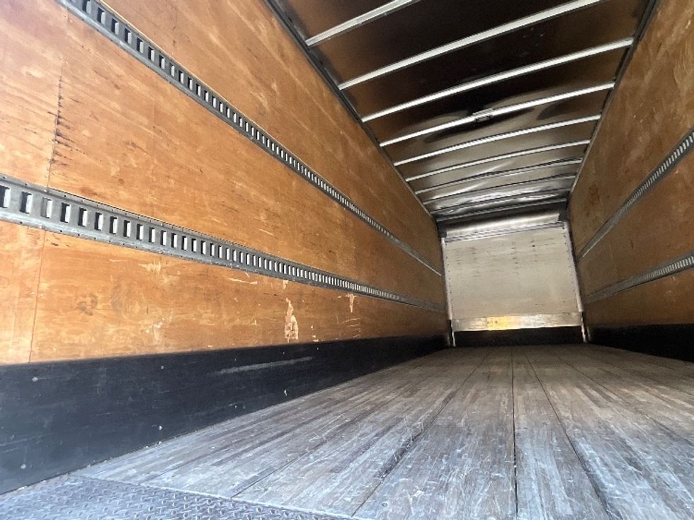 Medium Duty Box Truck-Light and Medium Duty Trucks-International-2022-MV607-West Sacramento-CA-211,157\n\t\tmiles-$ 60,500 - Image 11