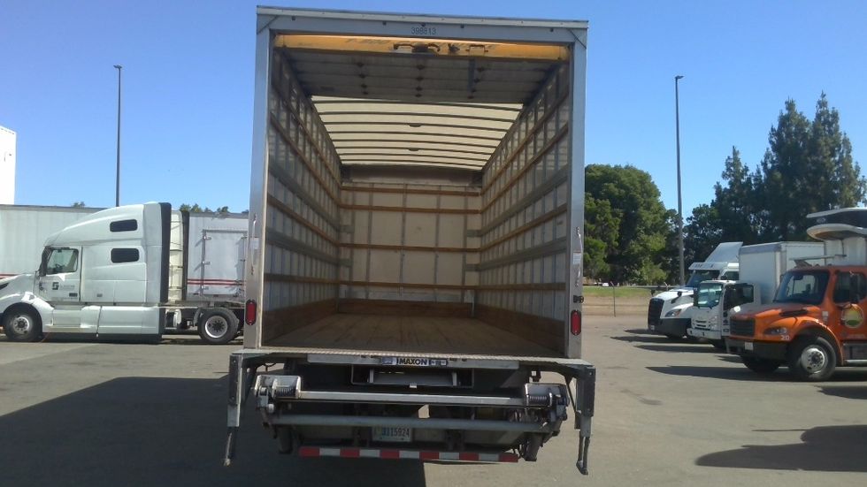 Medium Duty Box Truck-Light and Medium Duty Trucks-International-2022-MV607-West Sacramento-CA-219,489\n\t\tmiles-$ 46,250 - Image 8