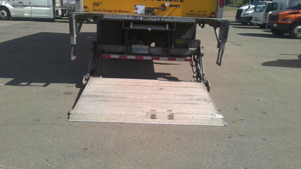Medium Duty Box Truck-Light and Medium Duty Trucks-International-2022-MV607-West Sacramento-CA-219,489\n\t\tmiles-$ 46,250 - Image 9