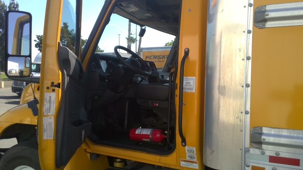 Medium Duty Box Truck-Light and Medium Duty Trucks-International-2022-MV607-West Sacramento-CA-219,489\n\t\tmiles-$ 46,250 - Image 16