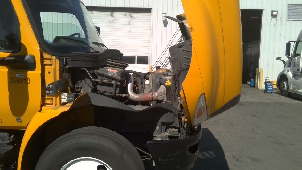 Medium Duty Box Truck-Light and Medium Duty Trucks-International-2022-MV607-West Sacramento-CA-219,489\n\t\tmiles-$ 46,250 - Image 22