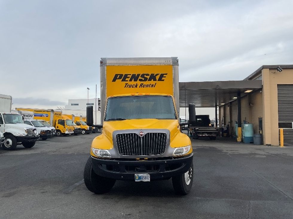 Medium Duty Box Truck-Light and Medium Duty Trucks-International-2022-MV607-West Sacramento-CA-222,460\n\t\tmiles-$ 48,250 - Image 2