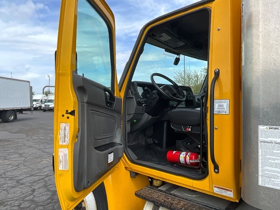 Medium Duty Box Truck-Light and Medium Duty Trucks-International-2022-MV607-West Valley City-UT-209,635\n\t\tmiles-$ 47,500 - Image 16