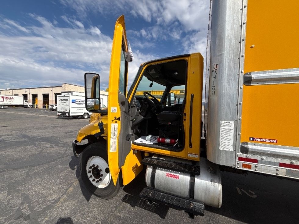 Medium Duty Box Truck-Light and Medium Duty Trucks-International-2022-MV607-West Valley City-UT-215,294\n\t\tmiles-$ 41,750 - Image 16
