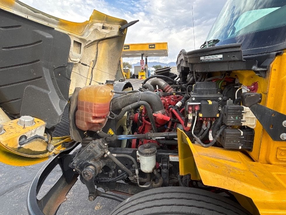 Medium Duty Box Truck-Light and Medium Duty Trucks-International-2022-MV607-West Valley City-UT-215,294\n\t\tmiles-$ 41,750 - Image 24