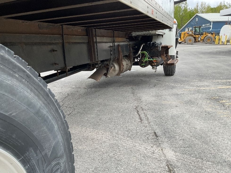 Medium Duty Box Truck-Light and Medium Duty Trucks-International-2022-MV607-Whitesboro-NY-96,563\n\t\tmiles-$ 61,000 - Image 14