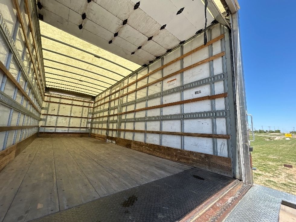 Medium Duty Box Truck-Light and Medium Duty Trucks-International-2022-MV607-Wichita-KS-206,150\n\t\tmiles-$ 53,250 - Image 12