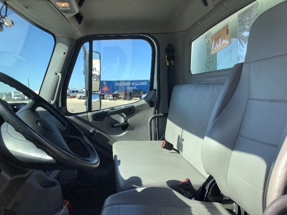 Medium Duty Box Truck-Light and Medium Duty Trucks-International-2022-MV607-Wilkes Barre-PA-161,955\n\t\tmiles-$ 60,000 - Image 19