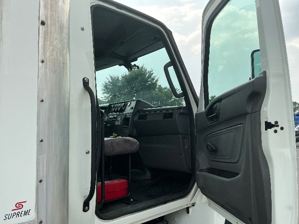 Medium Duty Box Truck-Light and Medium Duty Trucks-International-2022-MV607-Wilkes Barre-PA-280,729\n\t\tmiles-$ 32,750 - Image 20