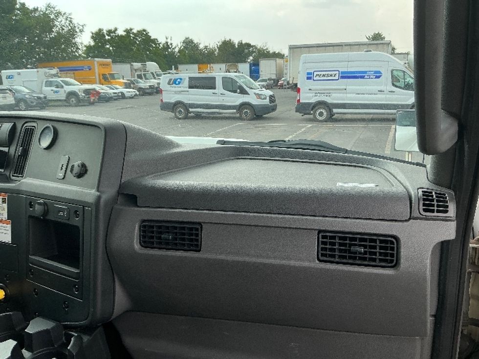 Medium Duty Box Truck-Light and Medium Duty Trucks-International-2022-MV607-Wilkes Barre-PA-280,729\n\t\tmiles-$ 32,750 - Image 21