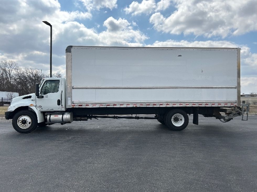 Medium Duty Box Truck-Light and Medium Duty Trucks-International-2022-MV607-Windsor-WI-106,938\n\t\tmiles-$ 72,000 - Image 4