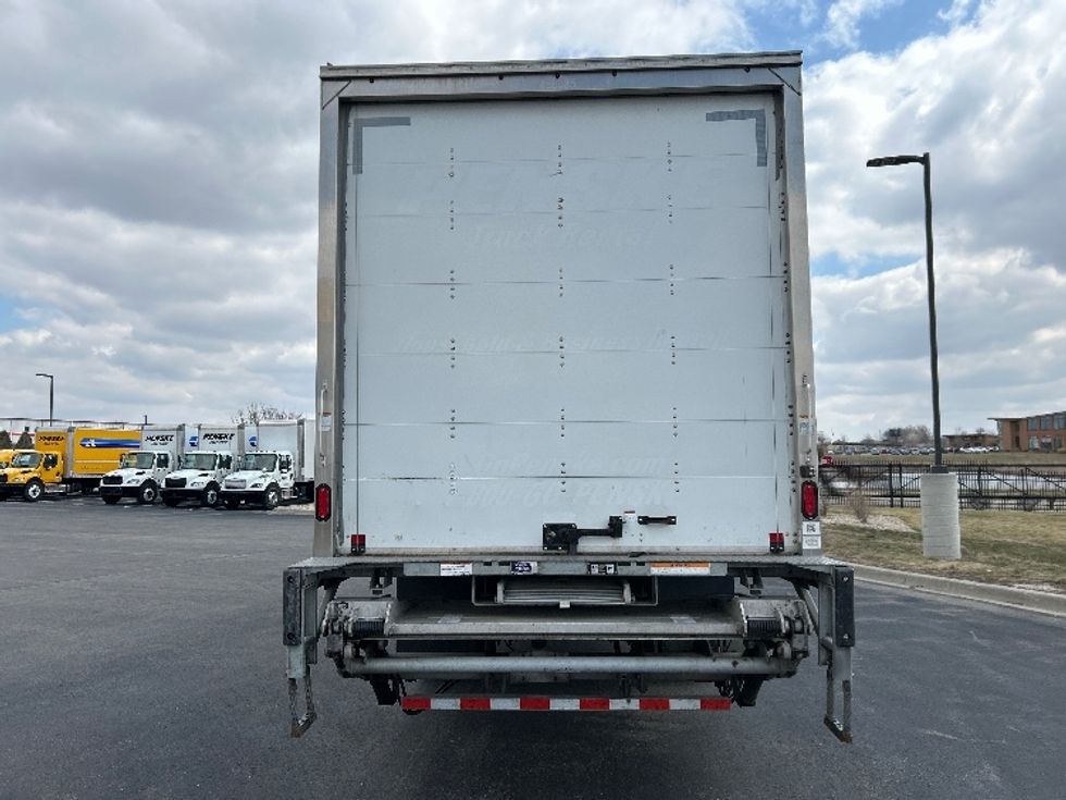 Medium Duty Box Truck-Light and Medium Duty Trucks-International-2022-MV607-Windsor-WI-106,938\n\t\tmiles-$ 72,000 - Image 7