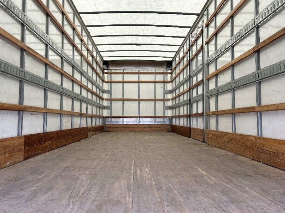 Medium Duty Box Truck-Light and Medium Duty Trucks-International-2022-MV607-Windsor-WI-106,938\n\t\tmiles-$ 72,000 - Image 8