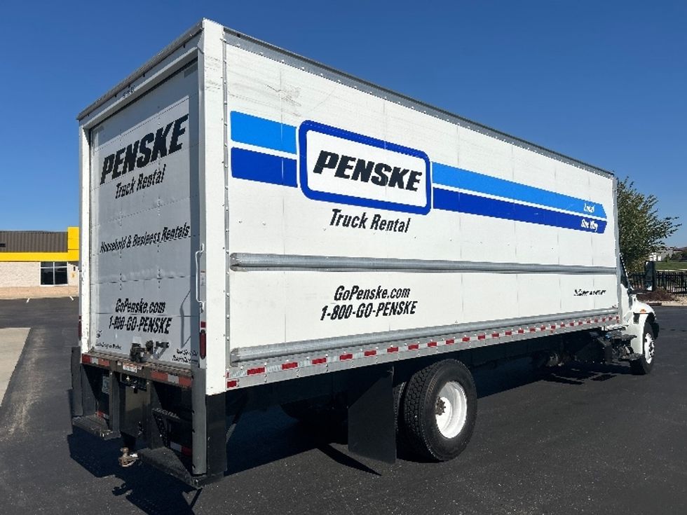 Medium Duty Box Truck-Light and Medium Duty Trucks-International-2022-MV607-Windsor-WI-209,155\n\t\tmiles-$ 42,500 - Image 11