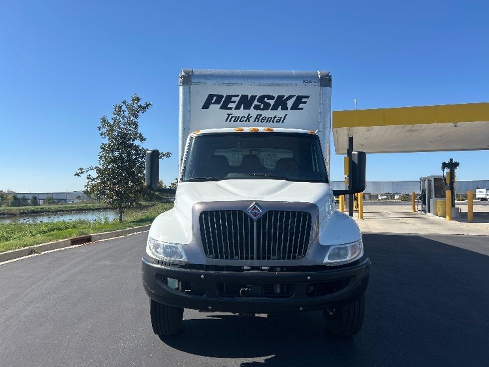 Medium Duty Box Truck-Light and Medium Duty Trucks-International-2022-MV607-Windsor-WI-209,155\n\t\tmiles-$ 42,500 - Image 2