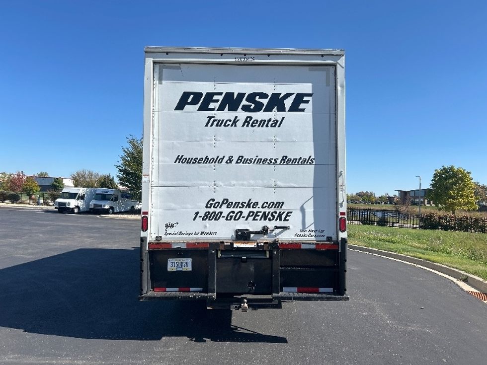 Medium Duty Box Truck-Light and Medium Duty Trucks-International-2022-MV607-Windsor-WI-209,155\n\t\tmiles-$ 42,500 - Image 7