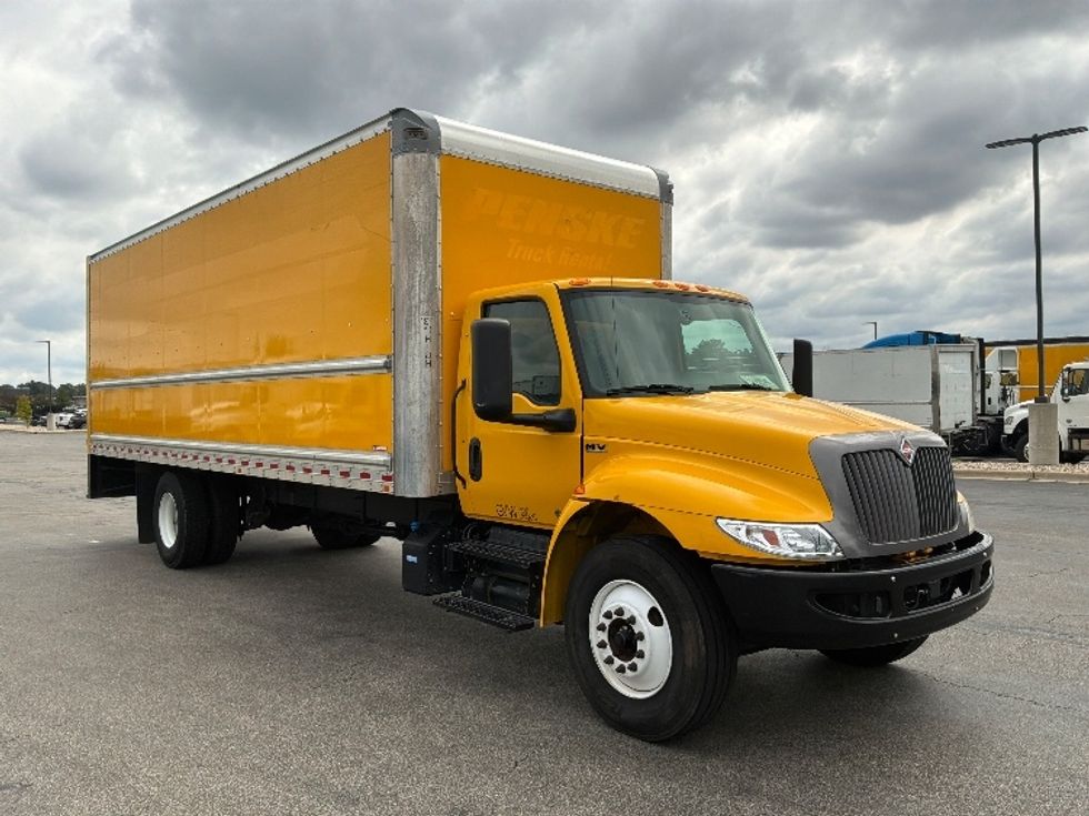 Medium Duty Box Truck-Light and Medium Duty Trucks-International-2022-MV607-Windsor-WI-239,739\n\t\tmiles-$ 38,750 - Image 1