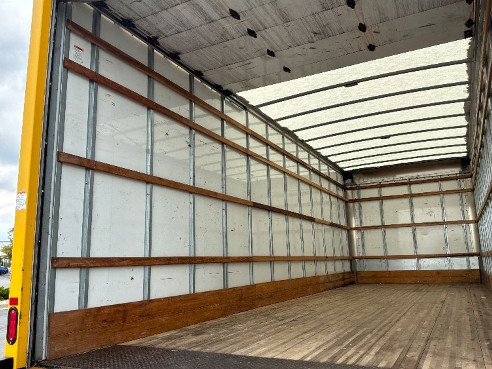 Medium Duty Box Truck-Light and Medium Duty Trucks-International-2022-MV607-Windsor-WI-239,739\n\t\tmiles-$ 38,750 - Image 11
