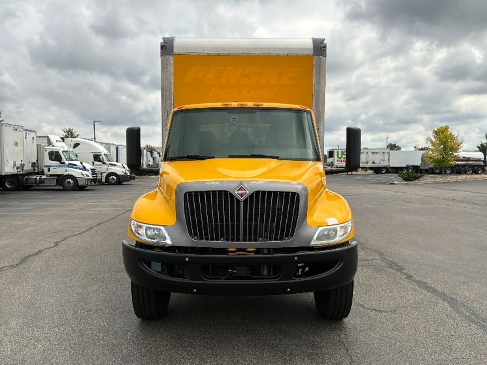Medium Duty Box Truck-Light and Medium Duty Trucks-International-2022-MV607-Windsor-WI-239,739\n\t\tmiles-$ 38,750 - Image 2