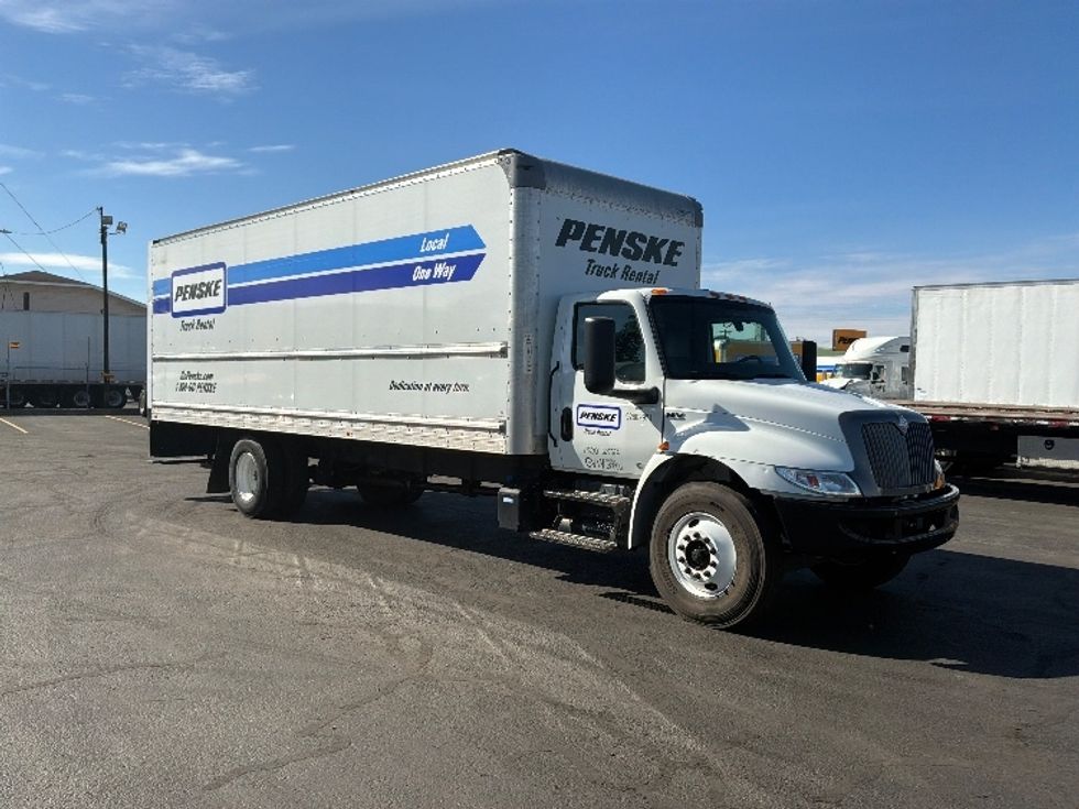 Medium Duty Box Truck-Light and Medium Duty Trucks-International-2022-MV607-Yakima-WA-241,799\n\t\tmiles-$ 42,750 - Image 1