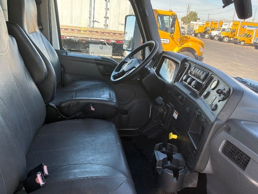 Medium Duty Box Truck-Light and Medium Duty Trucks-International-2022-MV607-Yakima-WA-241,799\n\t\tmiles-$ 42,750 - Image 22