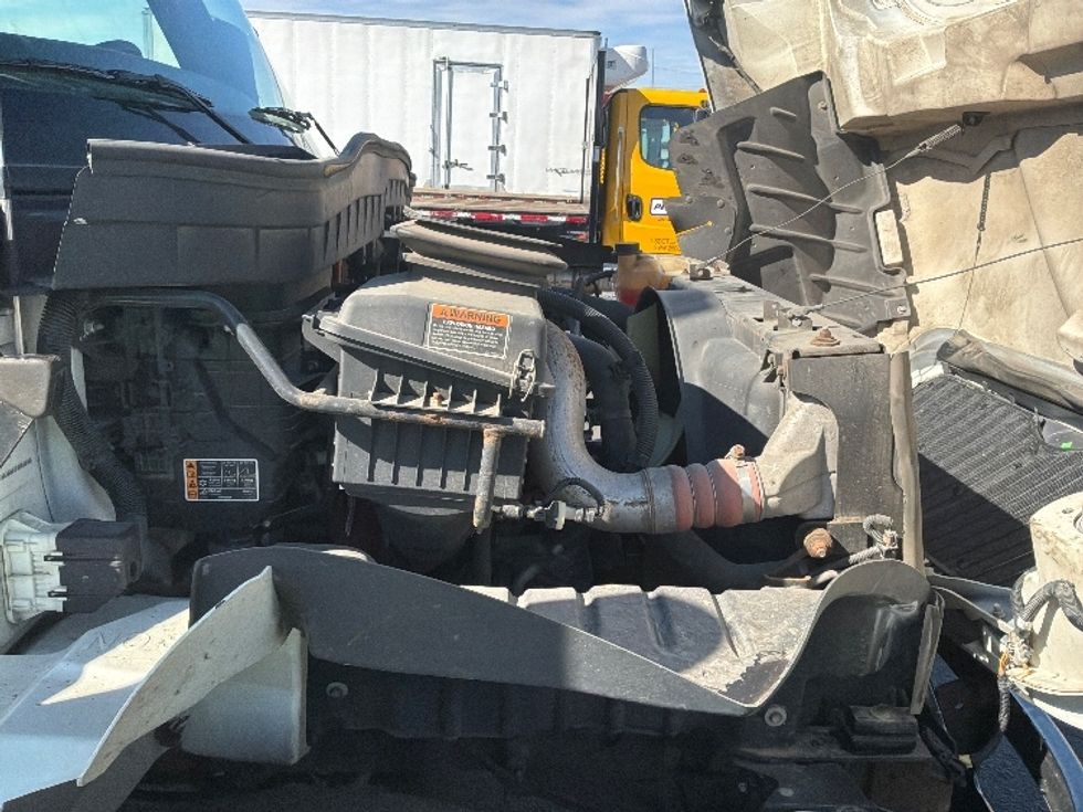 Medium Duty Box Truck-Light and Medium Duty Trucks-International-2022-MV607-Yakima-WA-241,799\n\t\tmiles-$ 42,750 - Image 23