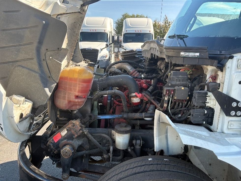 Medium Duty Box Truck-Light and Medium Duty Trucks-International-2022-MV607-Yakima-WA-241,799\n\t\tmiles-$ 42,750 - Image 24