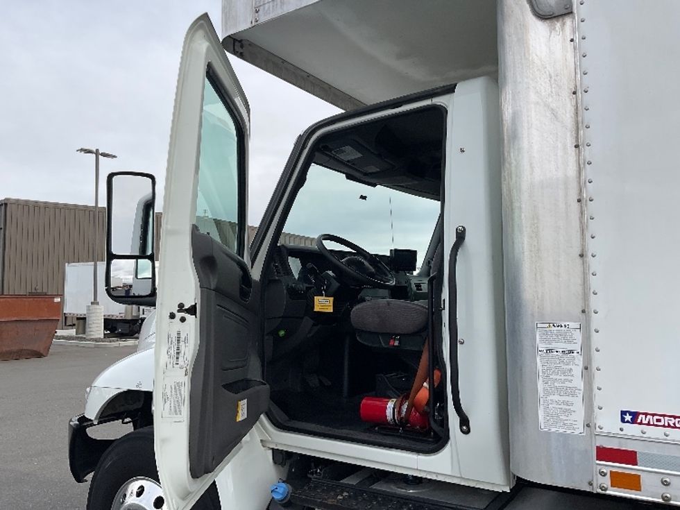 Medium Duty Box Truck-Light and Medium Duty Trucks-International-2022-MV607-Yakima-WA-246,041\n\t\tmiles-$ 49,250 - Image 16