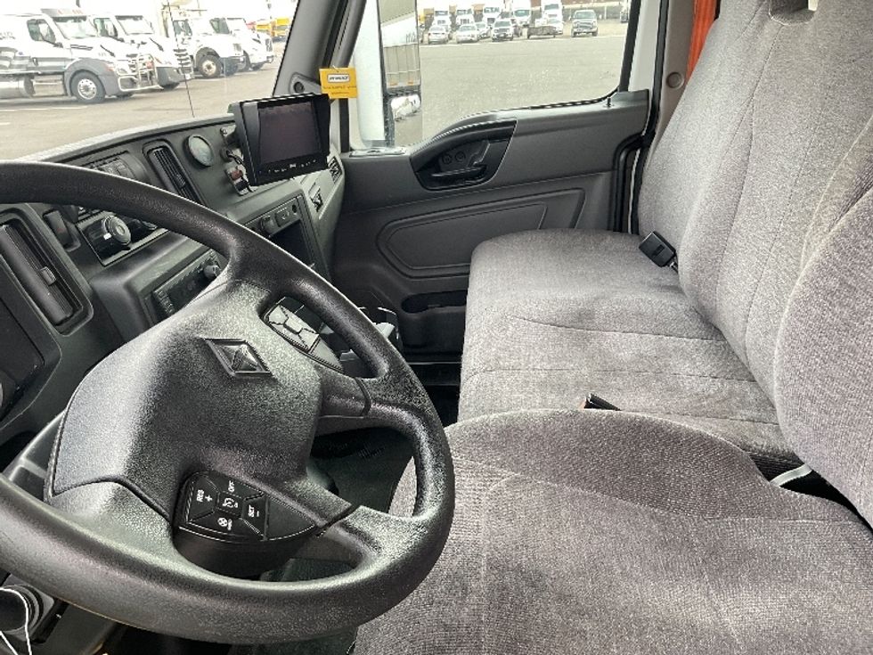 Medium Duty Box Truck-Light and Medium Duty Trucks-International-2022-MV607-Yakima-WA-246,041\n\t\tmiles-$ 49,250 - Image 19