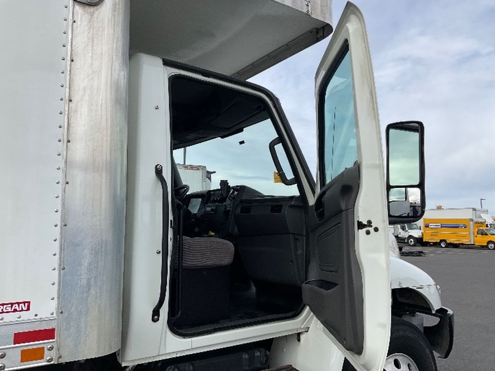 Medium Duty Box Truck-Light and Medium Duty Trucks-International-2022-MV607-Yakima-WA-246,041\n\t\tmiles-$ 49,250 - Image 20