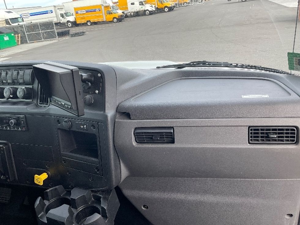 Medium Duty Box Truck-Light and Medium Duty Trucks-International-2022-MV607-Yakima-WA-246,041\n\t\tmiles-$ 49,250 - Image 21