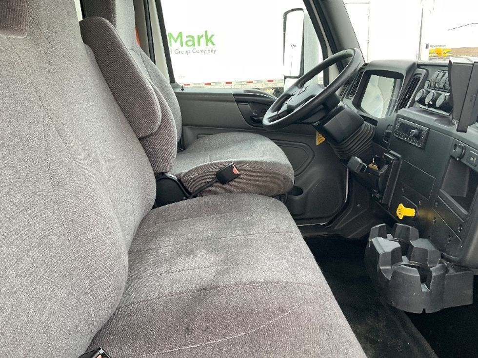 Medium Duty Box Truck-Light and Medium Duty Trucks-International-2022-MV607-Yakima-WA-246,041\n\t\tmiles-$ 49,250 - Image 22