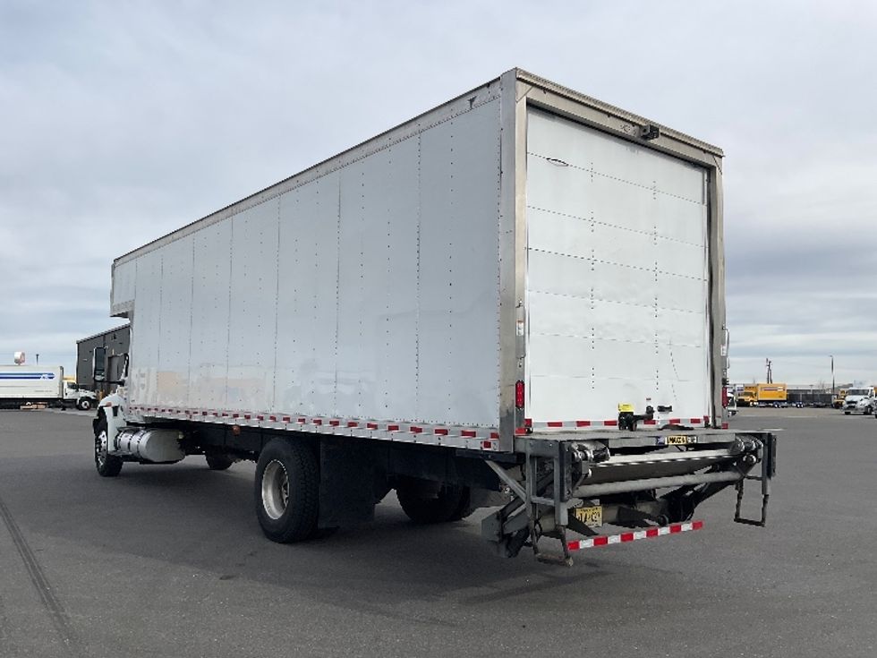 Medium Duty Box Truck-Light and Medium Duty Trucks-International-2022-MV607-Yakima-WA-246,041\n\t\tmiles-$ 49,250 - Image 6