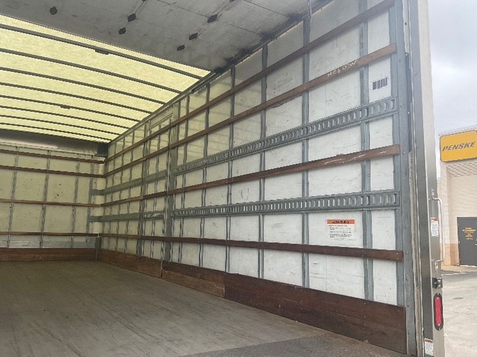 Medium Duty Box Truck-Light and Medium Duty Trucks-International-2022-MV607-Youngstown-OH-141,944\n\t\tmiles-$ 65,250 - Image 12