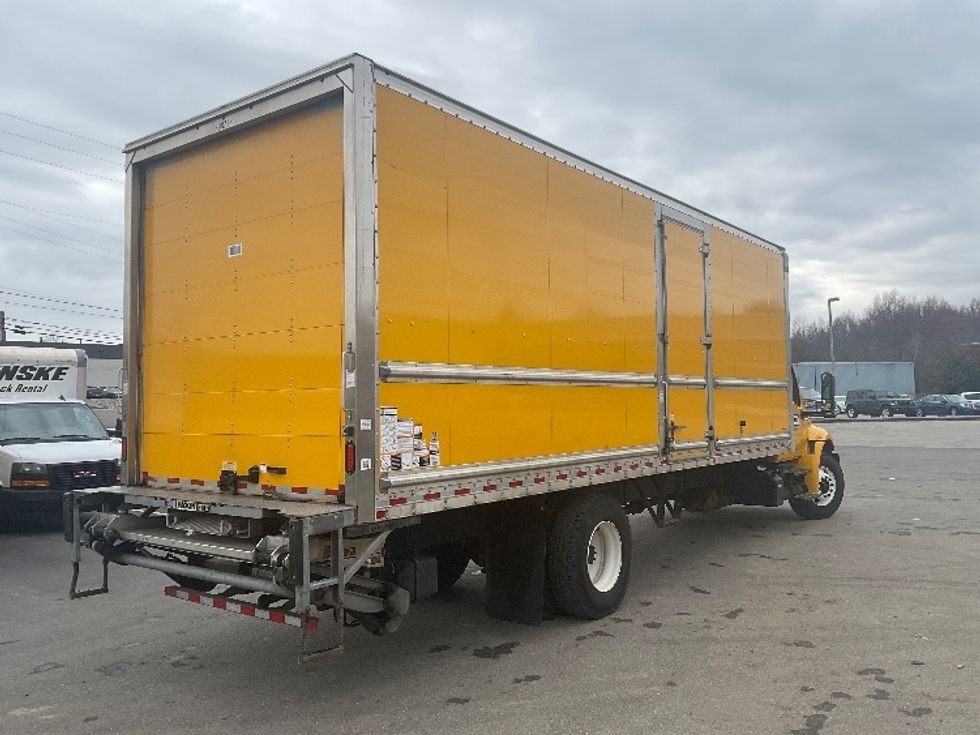 Medium Duty Box Truck-Light and Medium Duty Trucks-International-2022-MV607-Youngstown-OH-141,944\n\t\tmiles-$ 65,250 - Image 13