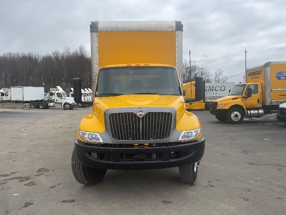 Medium Duty Box Truck-Light and Medium Duty Trucks-International-2022-MV607-Youngstown-OH-141,944\n\t\tmiles-$ 65,250 - Image 2