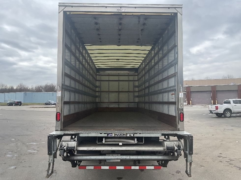 Medium Duty Box Truck-Light and Medium Duty Trucks-International-2022-MV607-Youngstown-OH-141,944\n\t\tmiles-$ 65,250 - Image 8