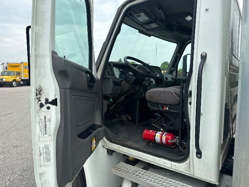 Medium Duty Box Truck-Light and Medium Duty Trucks-International-2022-MV607LP-Byron Center-MI-140,000\n\t\tmiles-$ 61,750 - Image 15