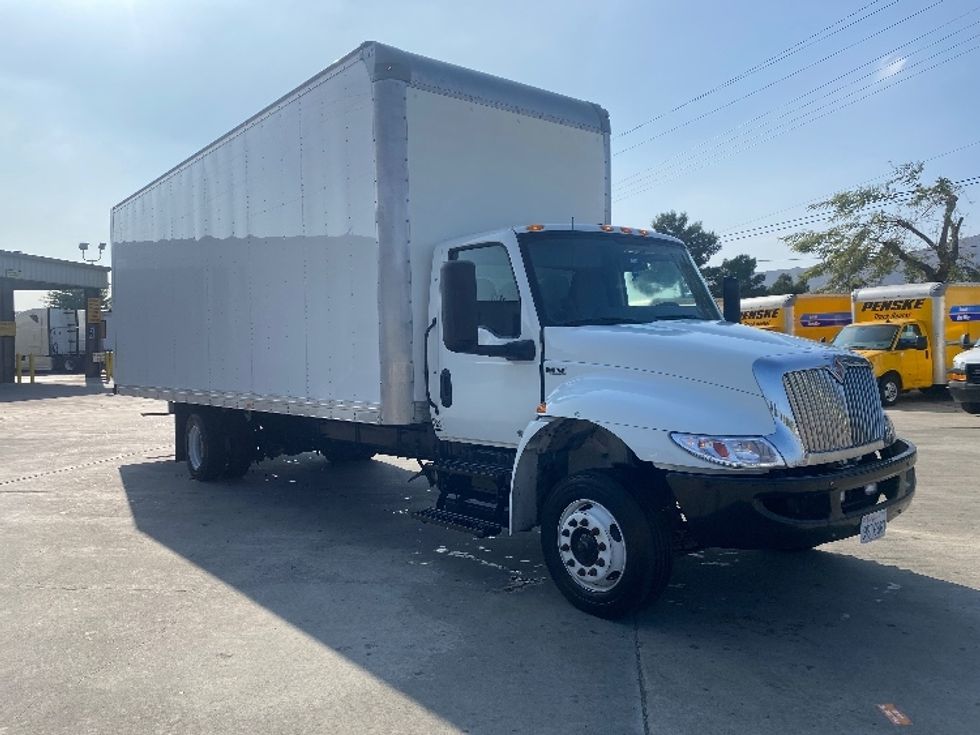 Medium Duty Box Truck-Light and Medium Duty Trucks-International-2022-MV607LP-Jurupa Valley-CA-87,384\n\t\tmiles-$ 77,250 - Image 1
