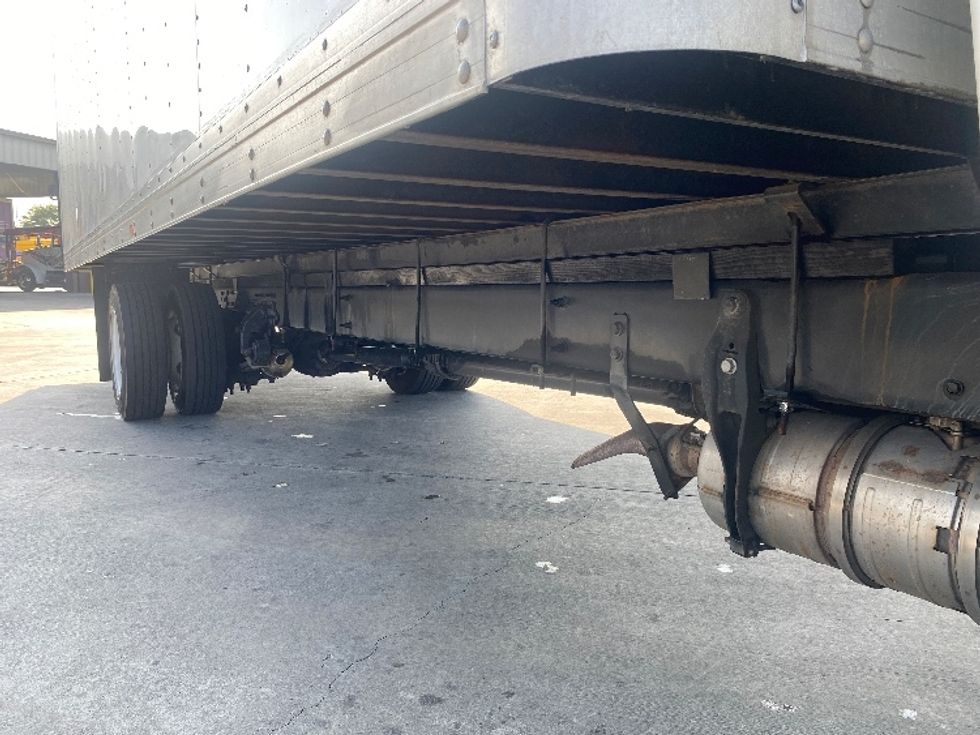 Medium Duty Box Truck-Light and Medium Duty Trucks-International-2022-MV607LP-Jurupa Valley-CA-87,384\n\t\tmiles-$ 77,250 - Image 13