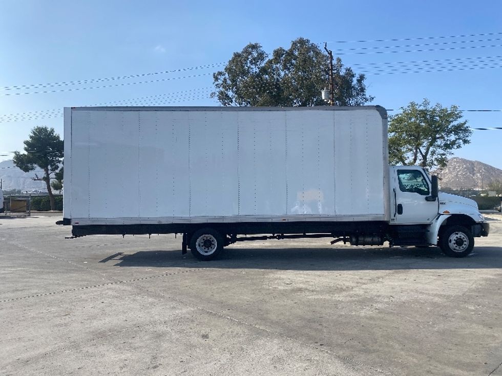 Medium Duty Box Truck-Light and Medium Duty Trucks-International-2022-MV607LP-Jurupa Valley-CA-87,384\n\t\tmiles-$ 77,250 - Image 14