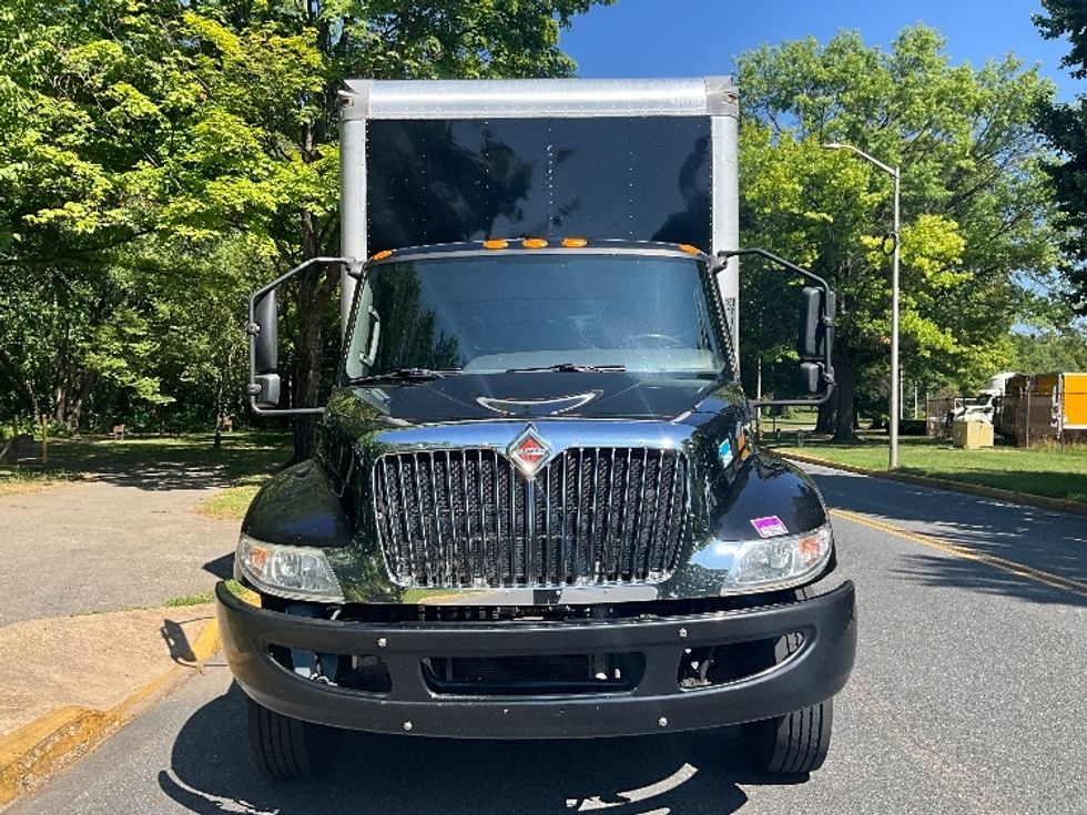 Medium Duty Box Truck-Light and Medium Duty Trucks-International-2022-MV607LP-Reading-PA-151,337\n\t\tmiles-$ 60,250 - Image 2
